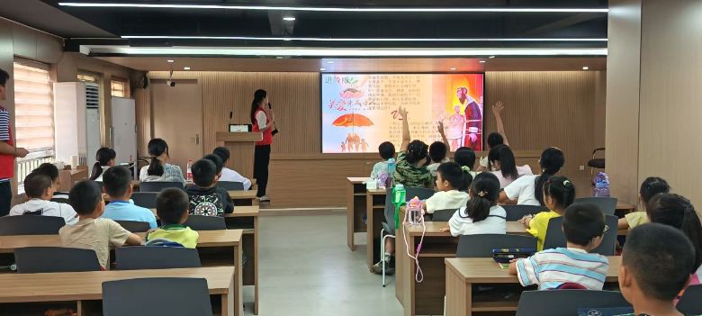 ־ԸM(jn)ʢ^(q)oӂ(dng)ķаn