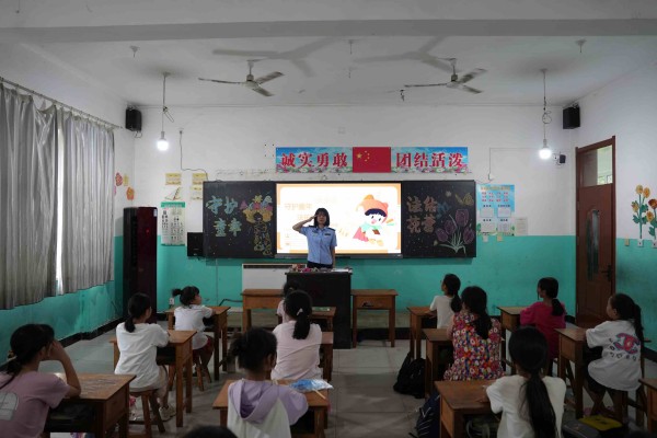 DŮͯ(qun)汣Ϸ|˾ٌWԺ־Ը߅f(xi){΢