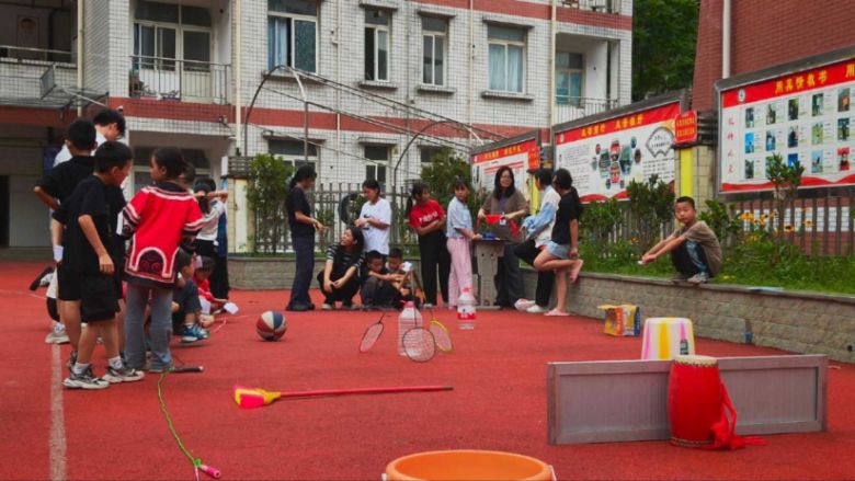 ϣ֮־Ը(hu)(sh)`(du)l(xing)ںůl(xing)СW(xu)\(yn)(dng)չL(fng)