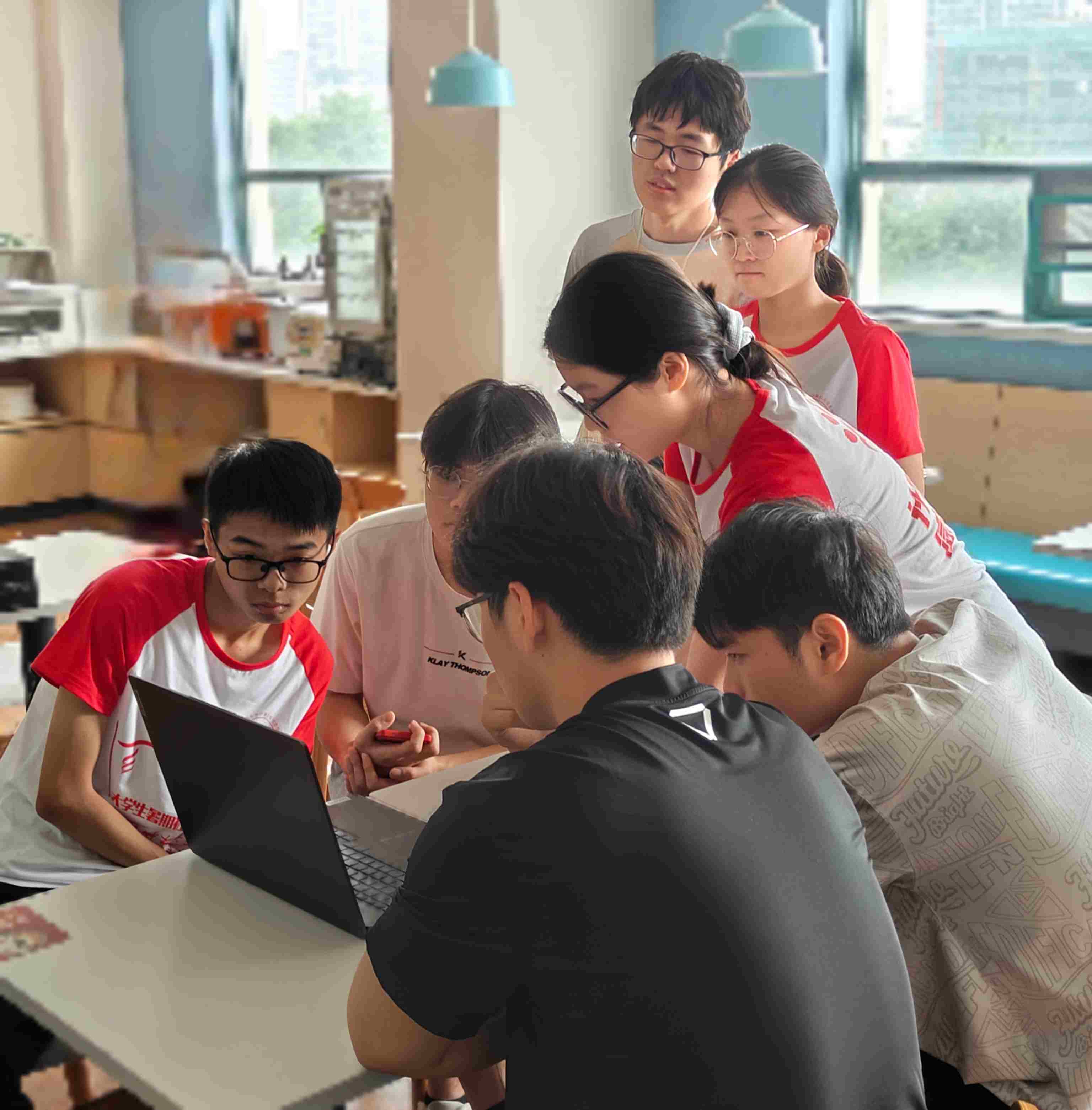 ]Ƽ֮PLĻӋŌW(xu)ԺA־^(q)XR(chung)¡Ŀeվ`F