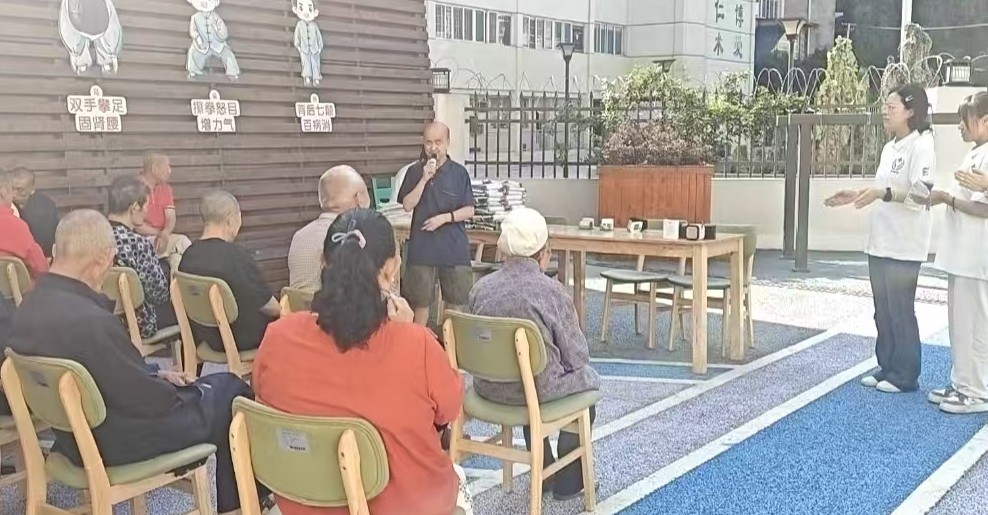 ഺůM(jn)Al(xing)  ͬ(l)L(zhng) Al(xing)d(mng)־Ը(du)Ժ(dng)o(j)(sh)