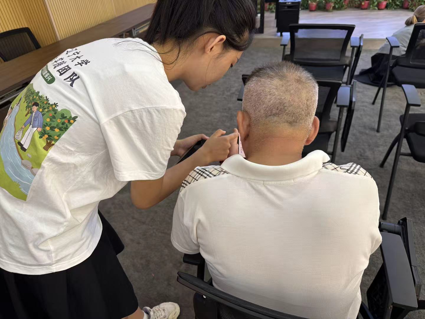 M(jn)^(q)P(gun)ע(gu)c(sh)Ę