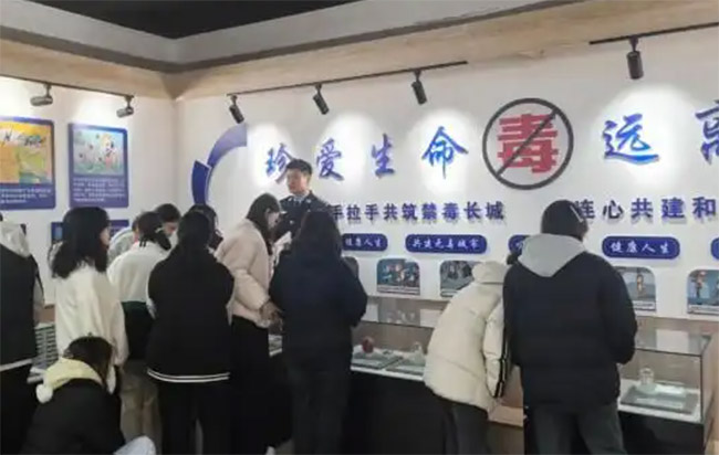 ߅ݏ(qing)y߅W(xu)W(xu)Ժ_չA(y)W(xu)Ʒ(sh)`