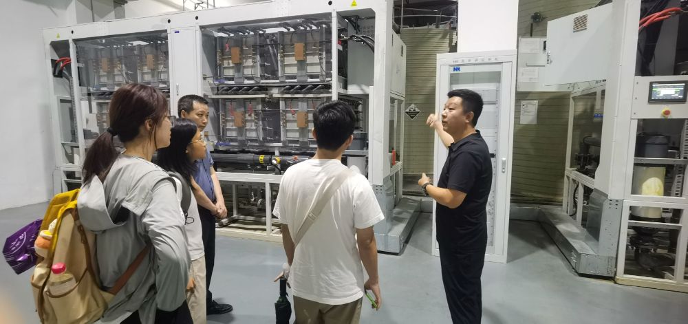 һ늵ľGɫLAд(sh)`F(tun){(dio)ԴD(zhun)ǰ