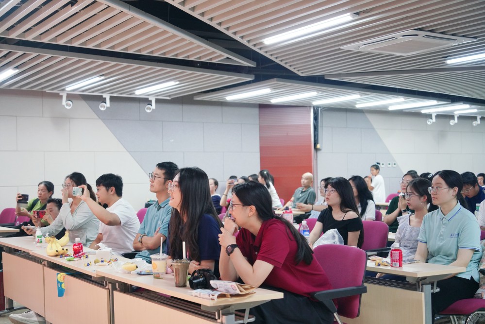 Ї(gu)ʯʹW(xu)(A|)΢֧(du)c|م^(q)ͯcˇRݣĻഺ־(qing)(gu)(mng)