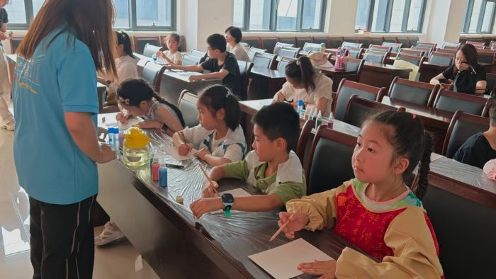 L(fng)Aഺ ӺW(xu)gչ(chung)зzĻ(x)F(tun)ڌ(sh)`AMչ