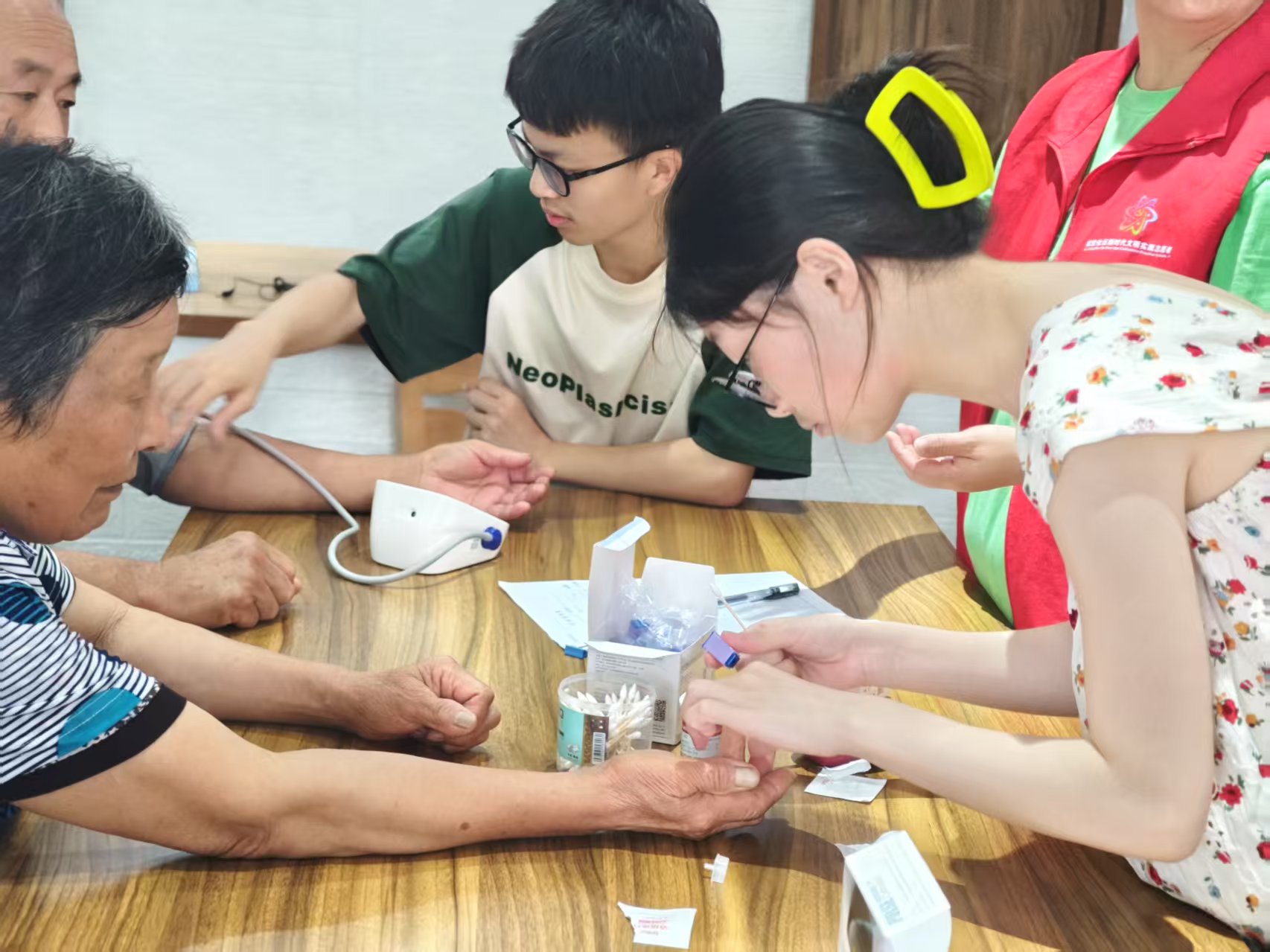 Ϻ ůϦh (sh)`F(tun)_չϷ(w) ݼ 200 ˴