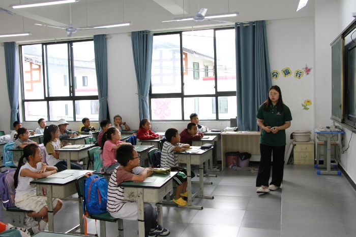 ΝͯĂZd Ν?qun)l(xing)&#12539;С `FoеСW_չͨԒv