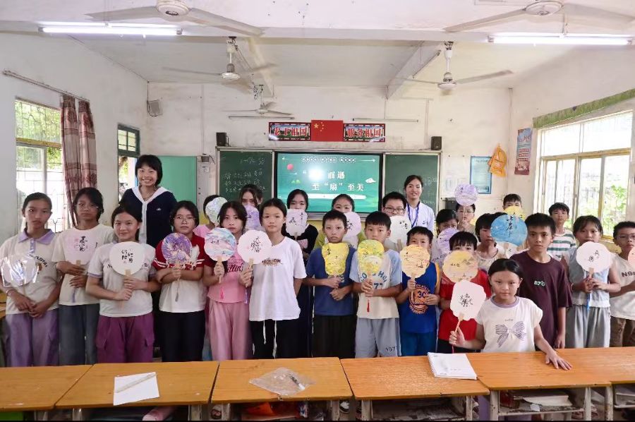 XώW(xu)Ժѿ(sh)`(du)_(ki)չzc(sh)ͮ(hu)nLl(xing)ƪ