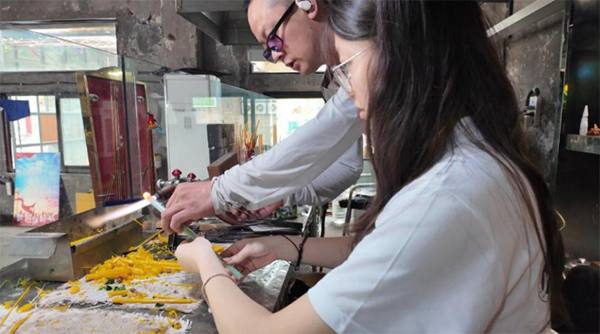 ؔ(jng)С R}?qun)l(xing)ҰɽؔҰ֮F(tun)Ͳl(xing)̽·r(nng)ں½ⷨ