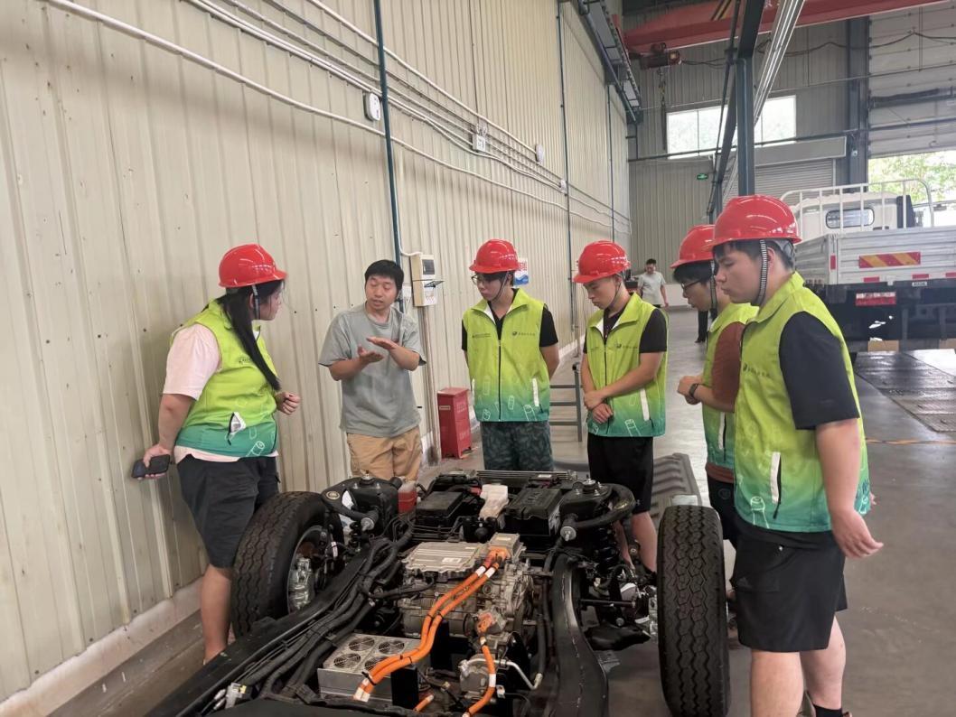 ܇I(y)WԺԴ͡ϵܡ늳ػծa(chn)I(y)еĄ(chung)X݆cļ~