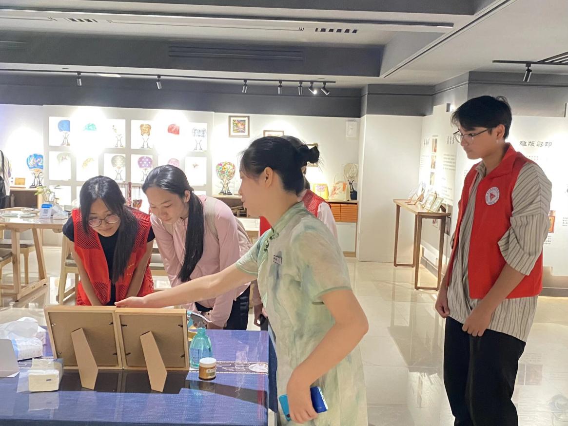 ഺz(sh)ֻ 𺽌WoĻ}