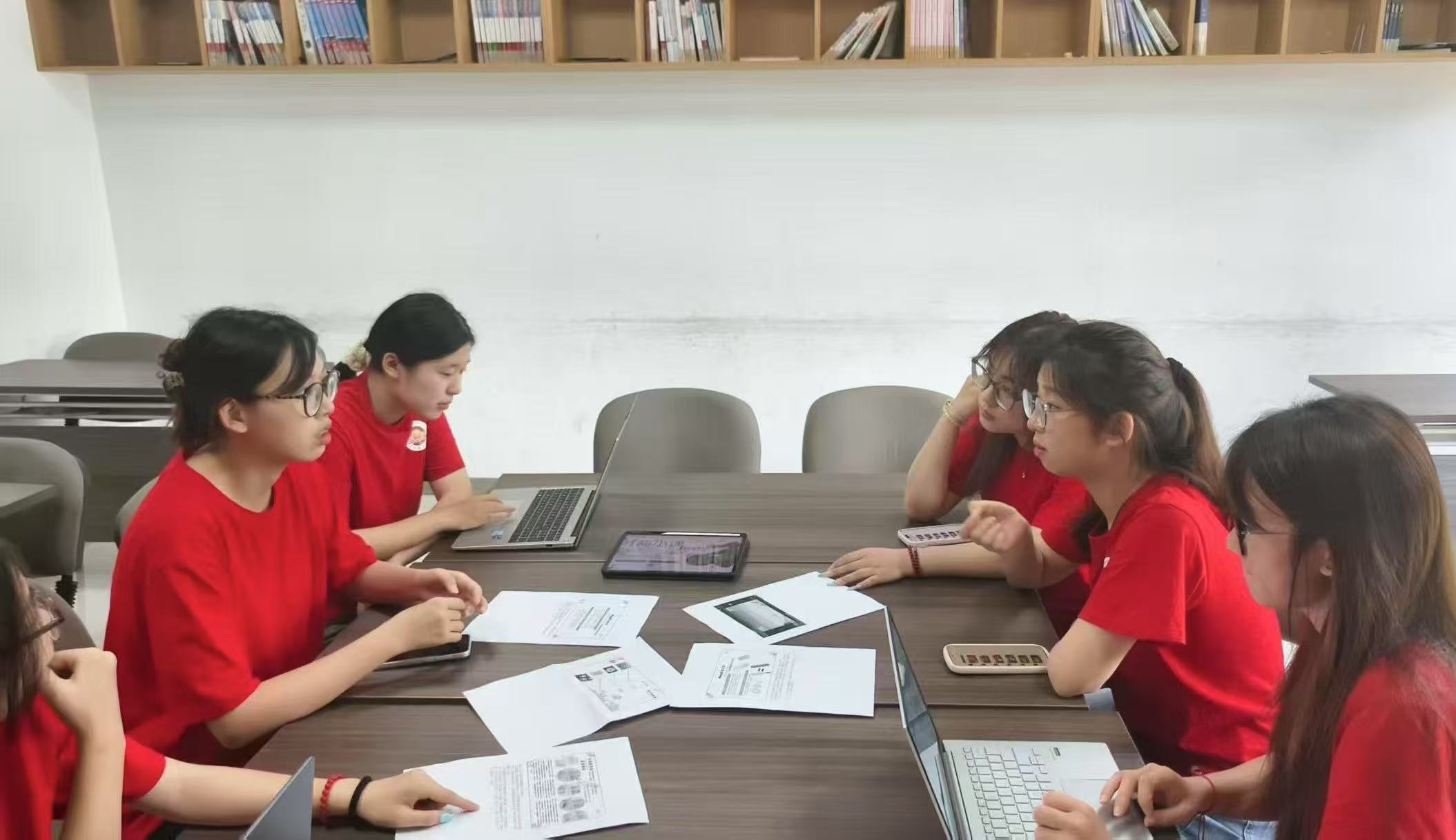 Ͼؔ(jng)W(xu)ӋW(xu)Ժl(xing)УͯLF(tun){(dio)ؔ