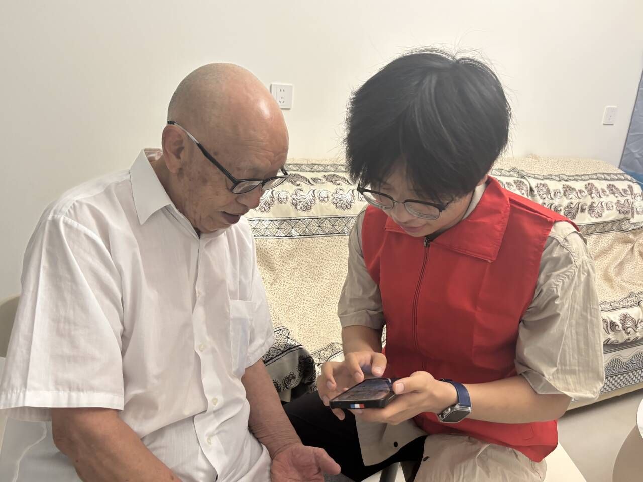 ഺϿԽ(sh)ϡУWԡg(sh)+顱cyg